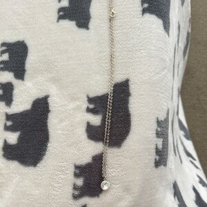 Elegant Silver Necklace with Crystal Pendant